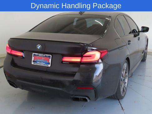 Used 2023 BMW M550i xDrive M550i xDrive w/ Dynamic Handling Package image 4