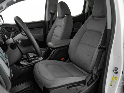 Used 2019 Chevrolet Colorado W/T image 28