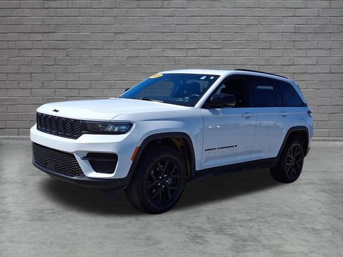 Certified 2024 Jeep Grand Cherokee Altitude AWD/4WD image 6