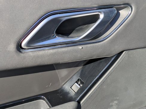 Used 2024 Land Rover Range Rover Velar Dynamic SE image 22