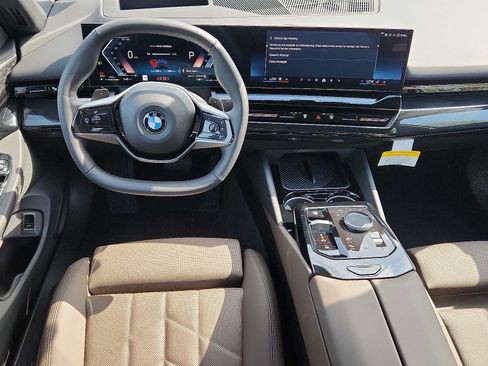 Used 2026 BMW 530i xDrive w/ Premium Package AWD/4WD image 11