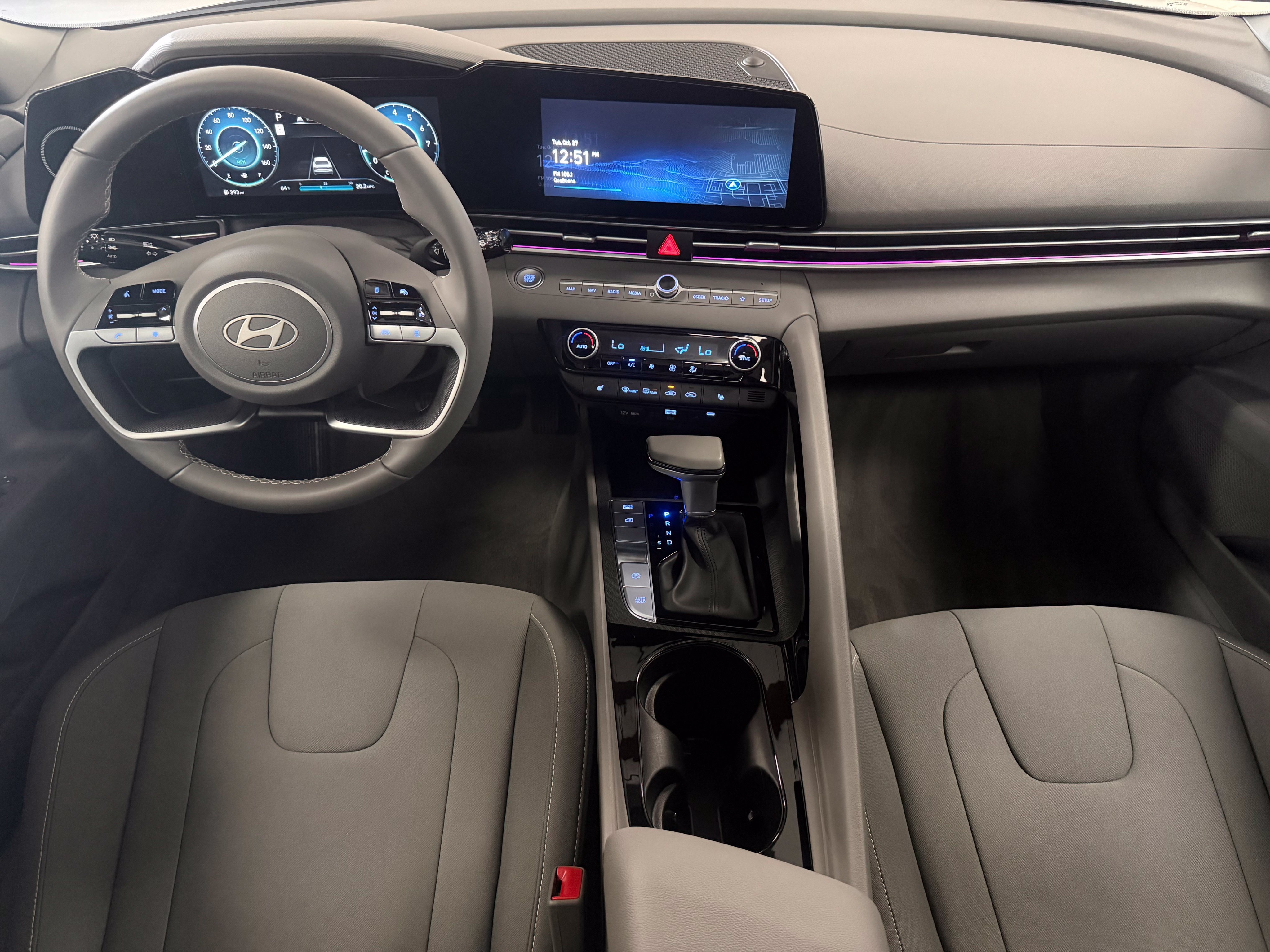 Used 2025 Hyundai Elantra SEL FWD image 15