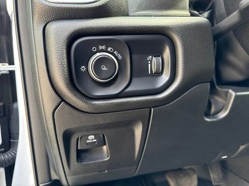 Used 2024 RAM 1500 Big Horn AWD/4WD image 24