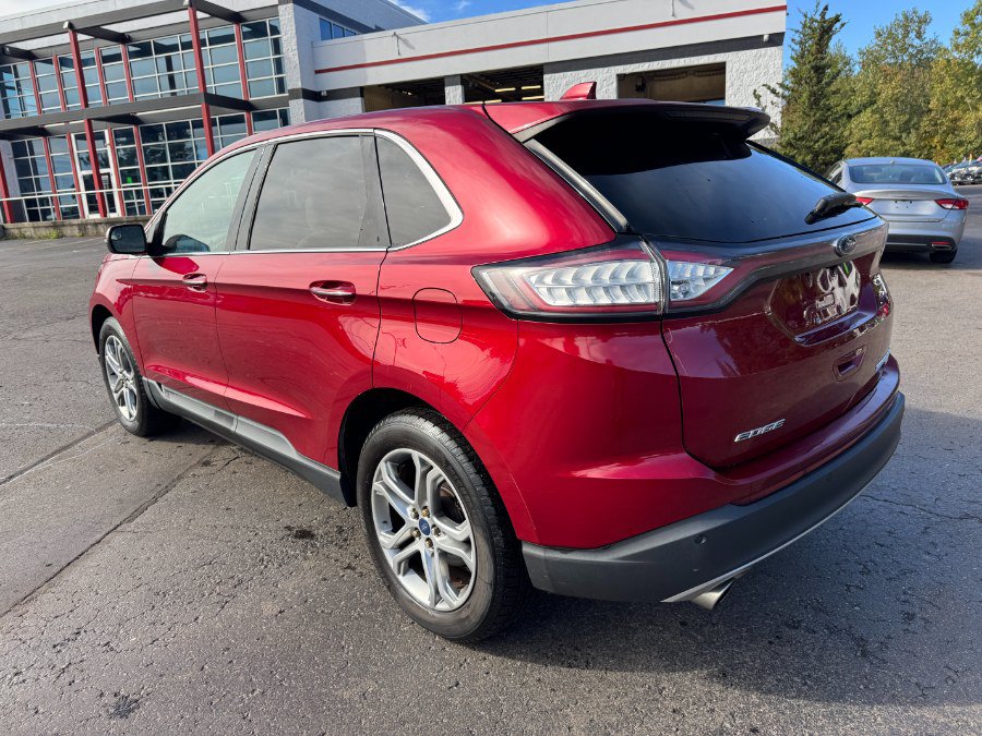 Used 2018 Ford Edge Titanium w/ Technology Package FWD image 3