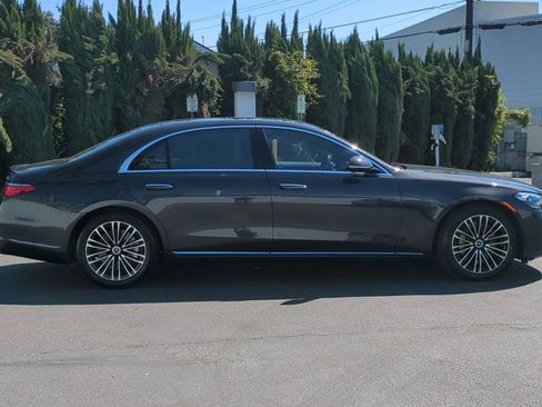 Certified 2023 Mercedes-Benz S 500 4MATIC image 4