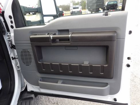 Used 2012 Ford F550 2WD Regular Cab Super Duty w/ Payload Upgrade Pkg image 26