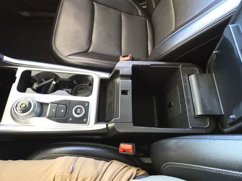 Used 2021 Ford Explorer Limited w/ Equipment Group 301A AWD/4WD image 68