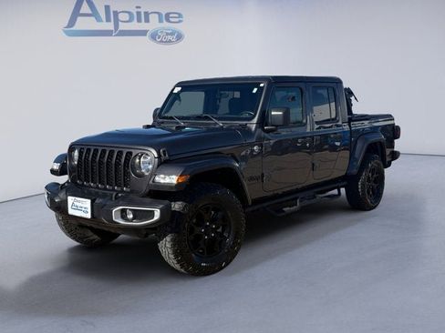 Used 2021 Jeep Gladiator Sport AWD/4WD image 1