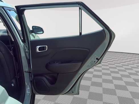 Used 2026 Hyundai Venue SEL FWD image 16