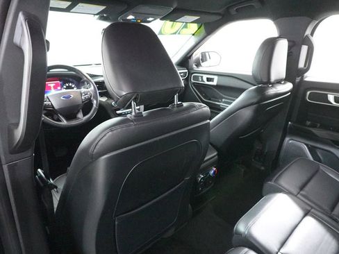 Certified 2020 Ford Explorer XLT w/ Equipment Group 202A image 24