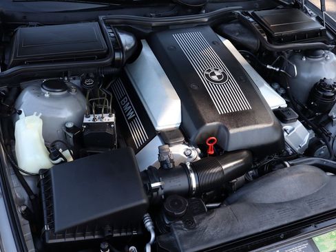 Used 2002 BMW 540i 540i image 38