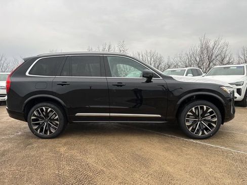 New 2026 Volvo XC90 T8 Plus w/ Protection Package image 8