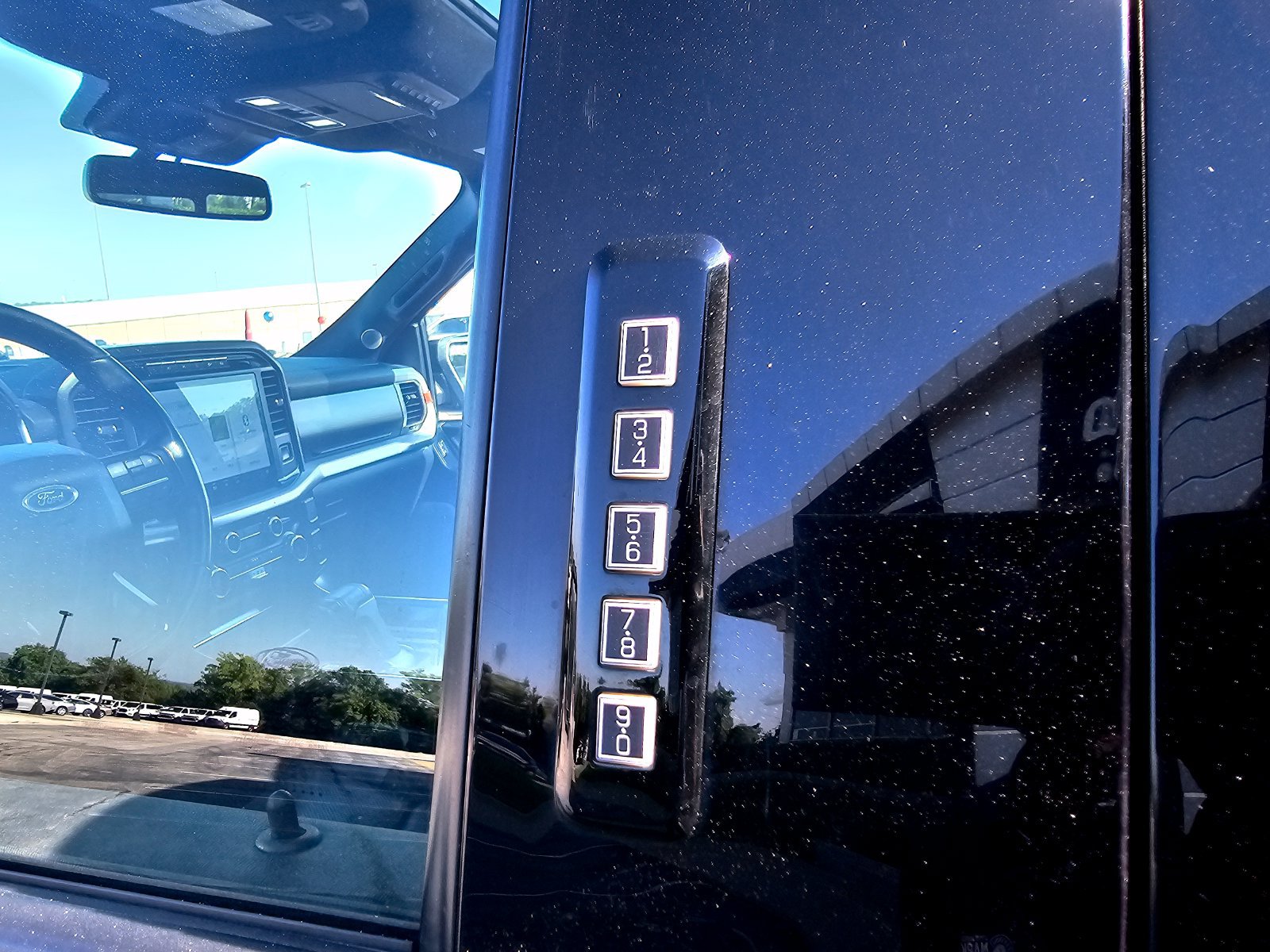 Used 2021 Ford F150 Raptor w/ Equipment Group 801A High AWD/4WD image 12