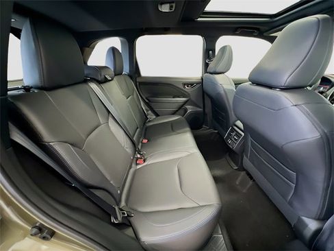 New 2025 Subaru Forester Limited image 29