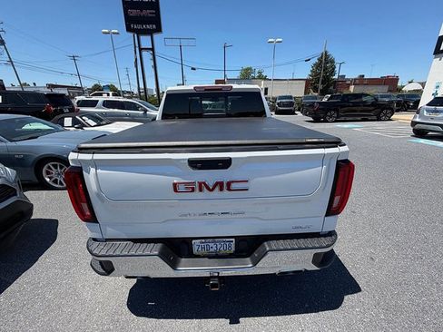 Used 2023 GMC Sierra 1500 SLT w/ SLT Premium Package AWD/4WD image 5