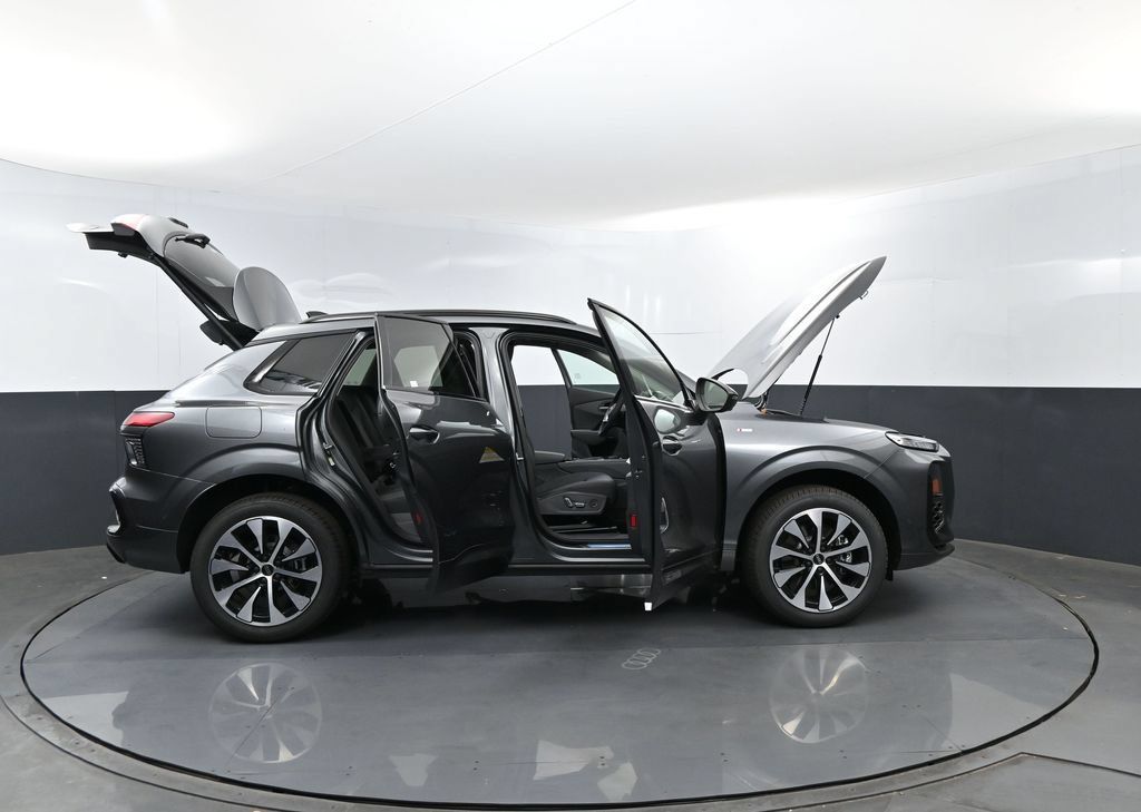 New 2026 Audi Q3 quattro 2.0T AWD/4WD image 31