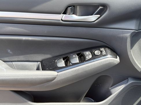 New 2025 Nissan Altima 2.5 SL image 20