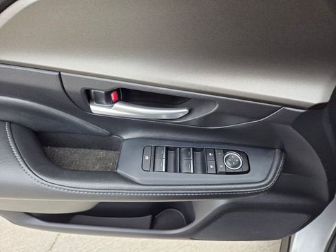 Used 2025 Toyota Grand Highlander XLE image 18