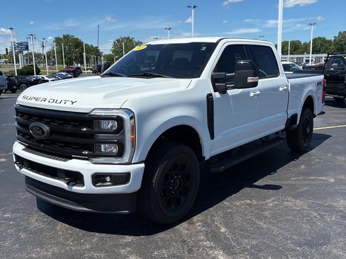 Used 2023 Ford F250 Lariat w/ Black Appearance Package AWD/4WD image 5