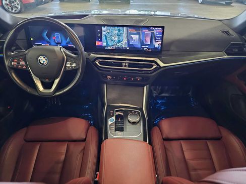 Used 2023 BMW i4 eDrive35 RWD image 10