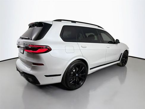 New 2027 BMW X7 xDrive40i w/ M Sport Package AWD/4WD image 9