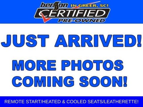 Used 2024 Volkswagen Atlas SE w/ Black Wheel Package image 3