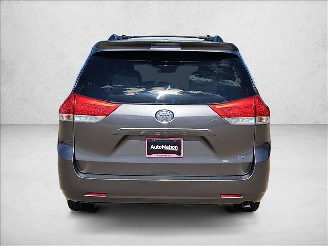 Used 2014 Toyota Sienna LE FWD image 7