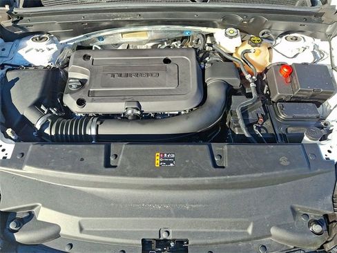 Certified 2025 Buick Envision Sport Touring image 27