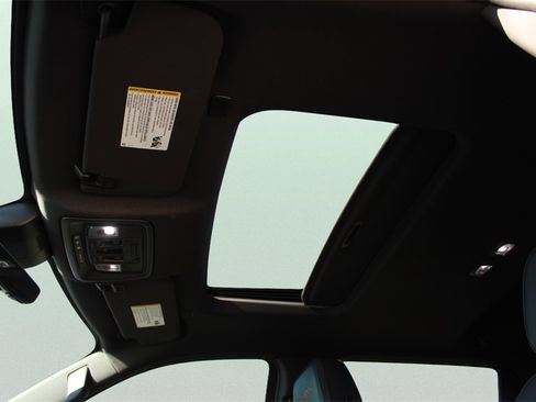 Used 2023 Chevrolet Silverado 1500 High Country w/ High Country Premium Package image 28