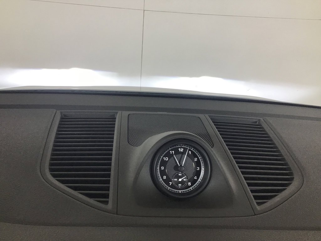 Certified 2026 Porsche Macan AWD/4WD image 38