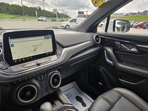 Used 2023 Chevrolet Blazer Premier image 40