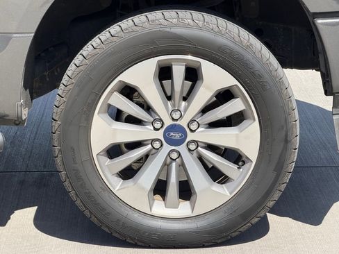 Used 2018 Ford F150 XL w/ Equipment Group 101A Mid RWD image 7