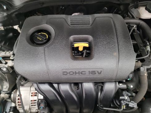 Used 2019 Kia Forte LXS FWD image 30