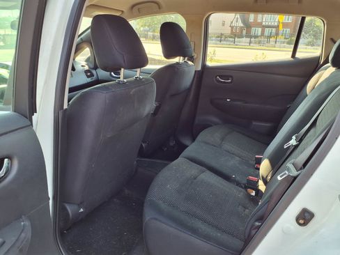 Used 2013 Nissan Leaf S w/ Charger Pkg FWD image 20