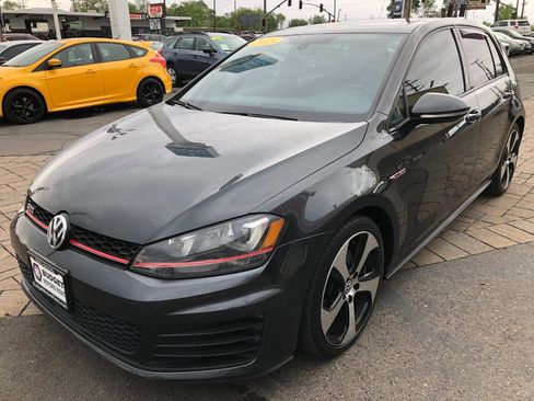 Used 2015 Volkswagen GTI SE FWD image 6