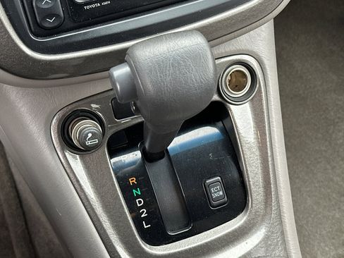 Used 2003 Toyota Highlander Base image 23