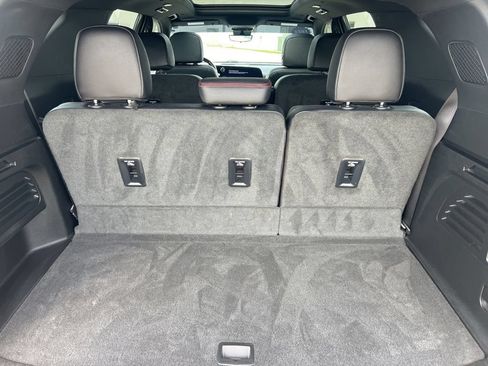 Used 2024 Chevrolet Traverse RS w/ LPO, Floor Liner Package AWD/4WD image 45