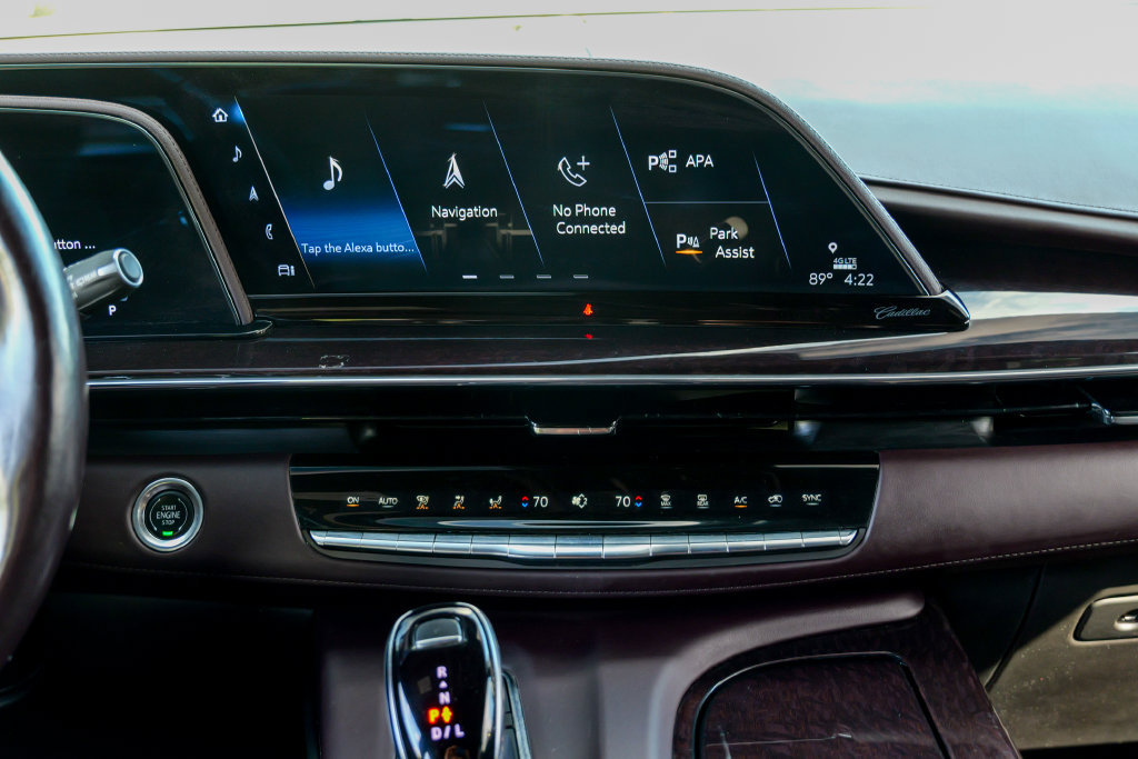 Used 2024 Cadillac Escalade ESV Premium Luxury Platinum AWD/4WD image 52