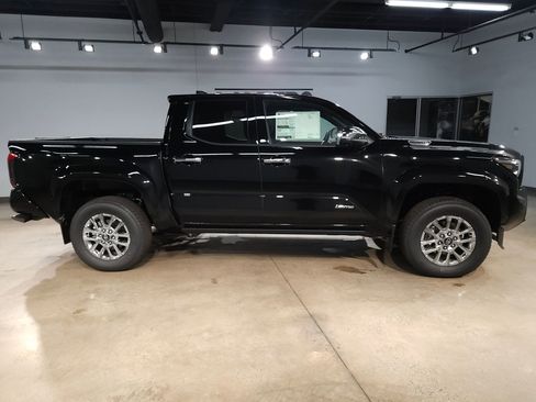 New 2026 Toyota Tacoma Limited AWD/4WD image 8