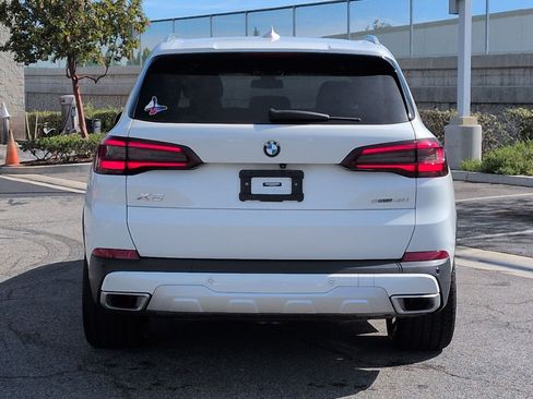 Used 2023 BMW X5 sDrive40i w/ Premium Package image 9