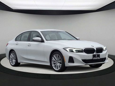 Certified 2023 BMW 330i xDrive Sedan w/ Premium Package image 2