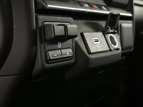Used 2020 Chevrolet Silverado 2500 Custom w/ Custom Value Package AWD/4WD image 42