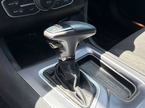 Used 2020 Dodge Charger R/T RWD image 18