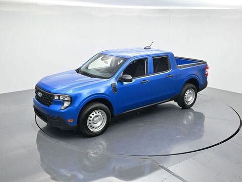 New 2025 Ford Maverick XL image 40