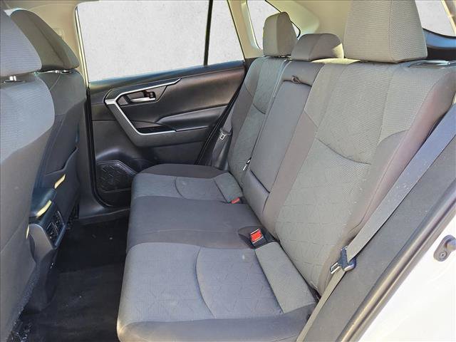 Used 2022 Toyota RAV4 XLE AWD/4WD image 17