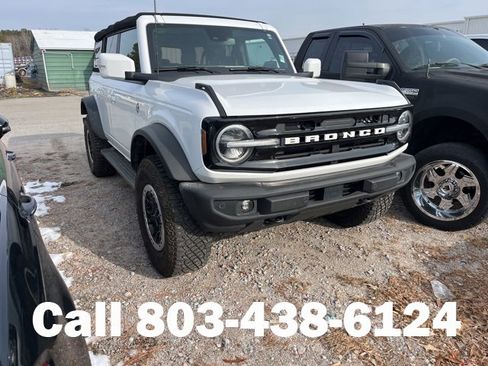 Used 2022 Ford Bronco Outer Banks w/ Sasquatch Package image 1
