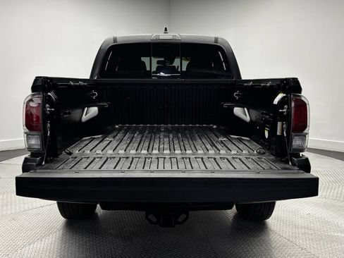 Used 2023 Toyota Tacoma TRD Sport AWD/4WD image 40