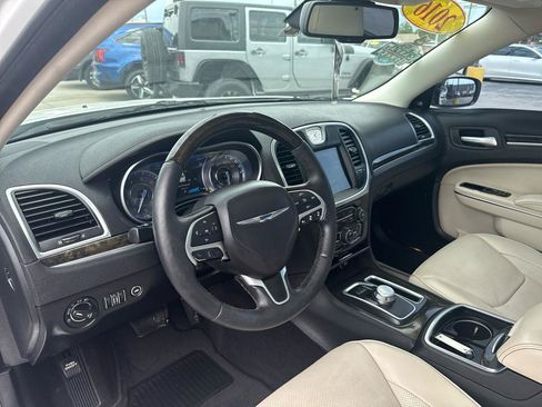 Used 2016 Chrysler 300 C w/ Safetytec Plus Group RWD image 8