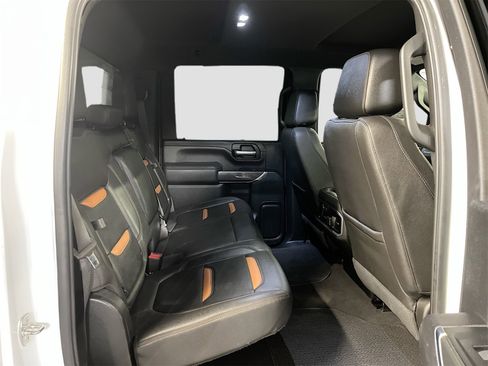 Used 2023 GMC Sierra 2500 AT4 image 26