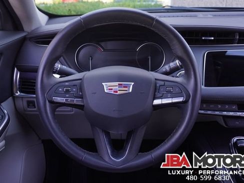 Used 2023 Cadillac XT4 Luxury FWD image 96